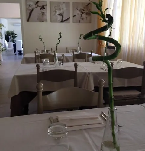 Otel Residenza Garden Toscolano Maderno